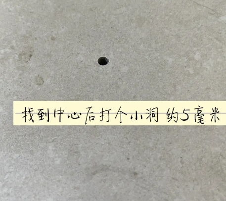 海口市瓷砖空鼓维修公司专业解答在瓷砖铺贴过程中，如果砂料搅拌不均匀，将会带来以下问题